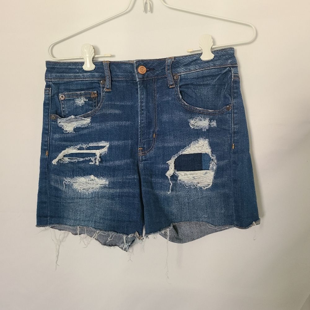 American Eagle Outfitters Distressed Super Hi-rise Shortie size 6